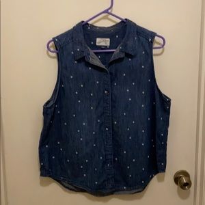 Universal Thread denim button down tank top!